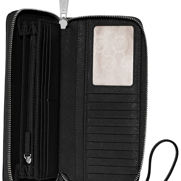 Michael Kors Jet Set Travel Continental Wristlet - Picture 2 of 5